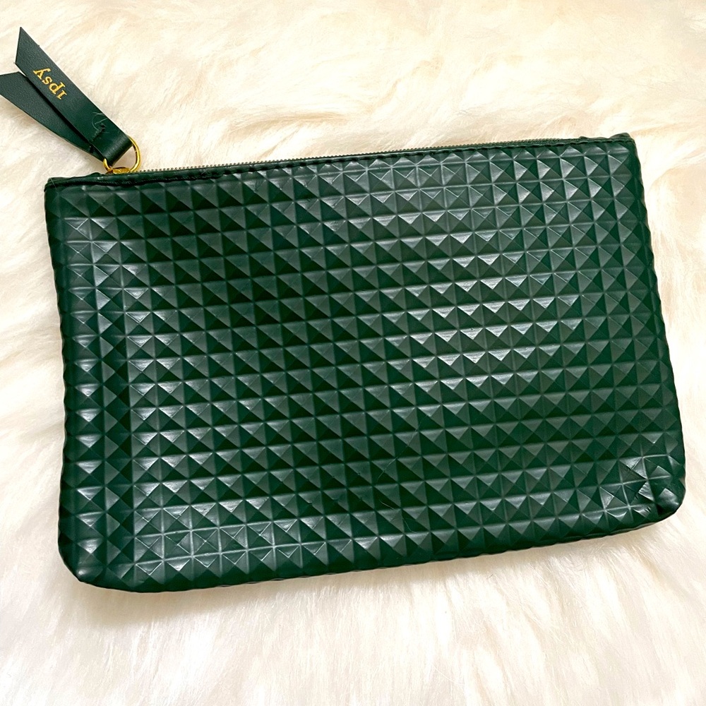Green textured Ipsy bag
